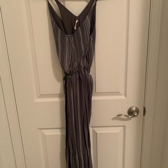 patterned jumpsuit - Picture 4 of 6